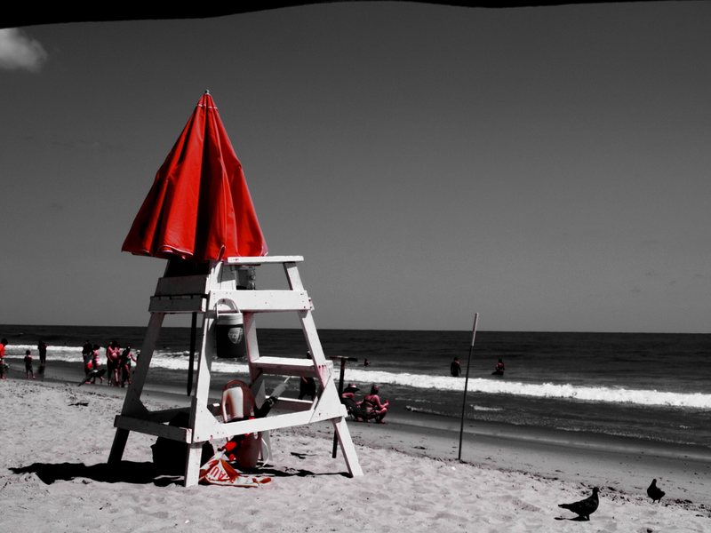 Illustration for article titled Beach Picture Experiments